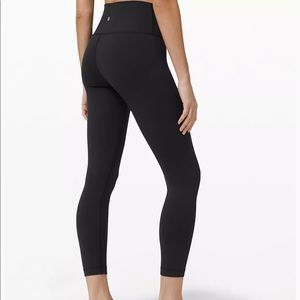 Lululemon Wunder Under 25” (7/8) size 2